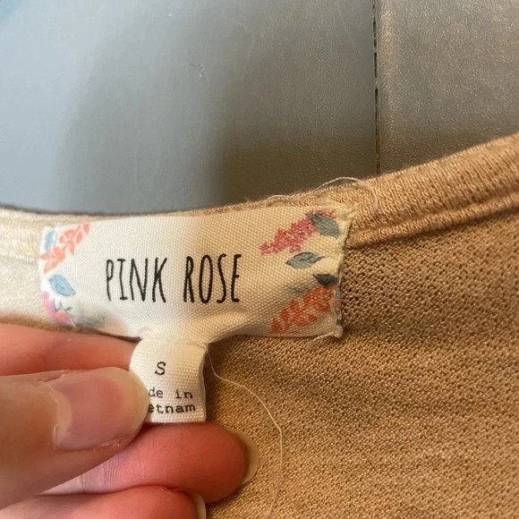 Pink rose tan vneck front tie tshirt size small - Picture 5 of 5